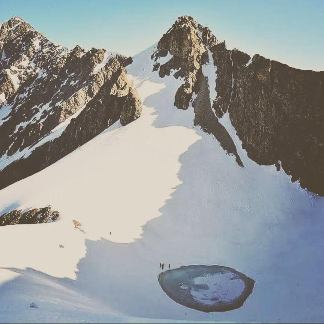 Roopkund Lake