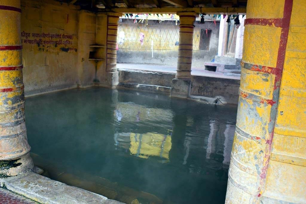 Tapt kund (Hot Water Springs in Uttarakhand)