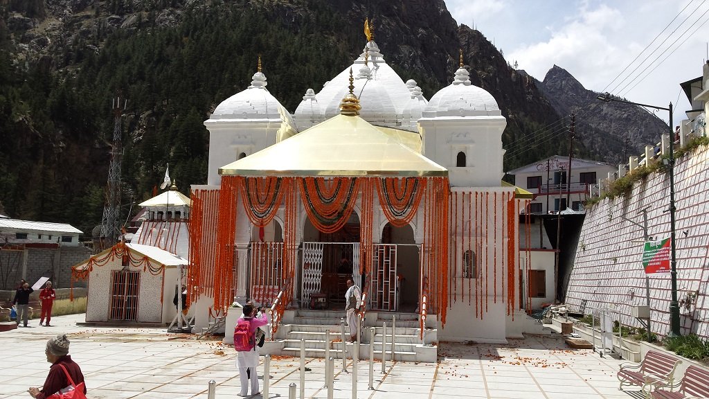Utttarakhand Trip Trek: Gangotri Dham Yatra gangotri temple
