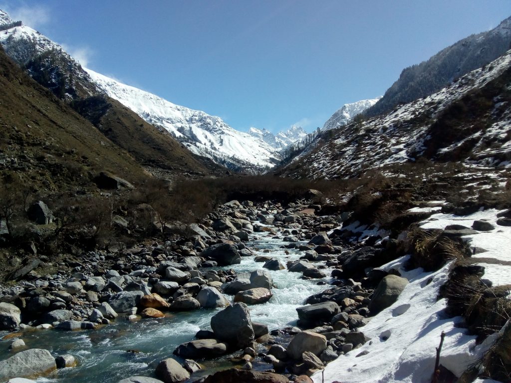 Utttarakhand Trip Trek: Har Ki Dun supin river and sargorohini peak en route of har ki dun trek