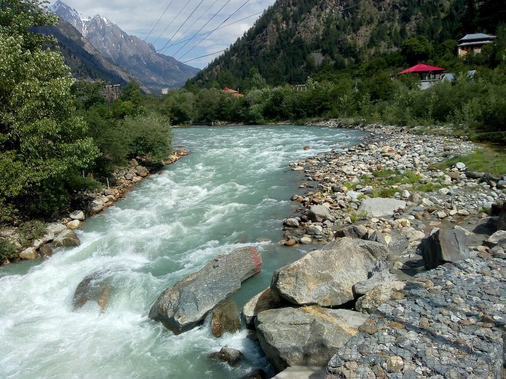river on rupin pass trek