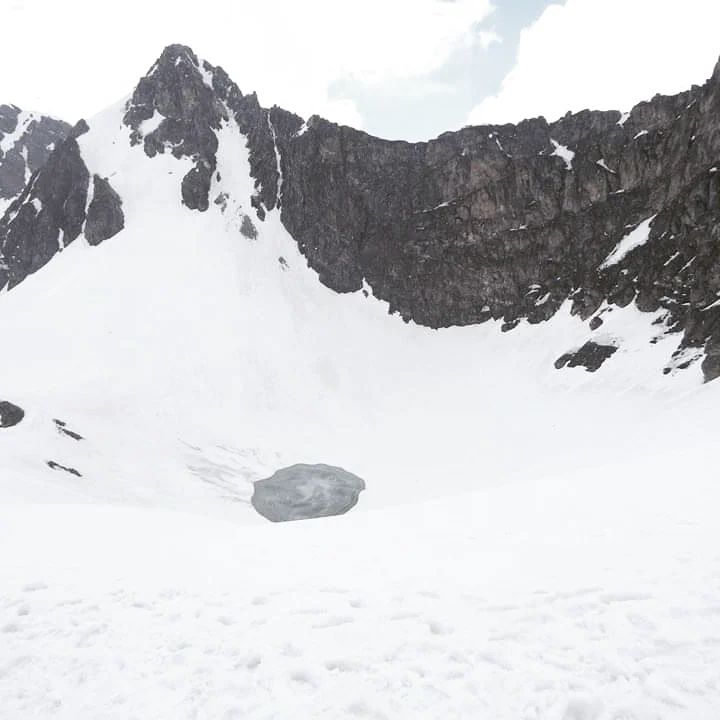 black peak view from har ki dun valley